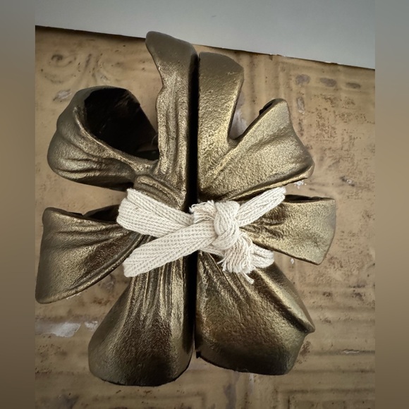 Studio McGee Gold Ribbon Bookends - Picture 4 of 9